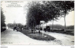 77 LA FERTE GAUCHER LE CALVAIRE CROISEMENT DES ROUTES NATIONALE ET DEPARTEMENTALE EDIT ROUSSEAU - La Ferte Gaucher