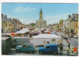 Sancoins - 1978 - Marché Place De La Libération - Citroën Type H (tôlé) 2CV - Renault 4 Camionnette - N° 242 # 9-23/21 - Sancoins