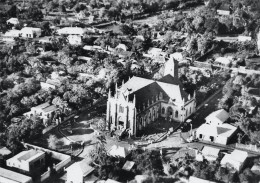 CPSM La Réunion-Saint Denis-Quartier Et église Saint-Jacques-Beau Timbre    L2781 - Saint Denis