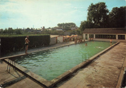 CPSM Mayet-La Piscine De L'hôtel St-Nicolas    L2781 - Mayet