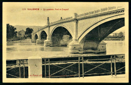 A69  FRANCE CPA VALENCE - LE NOUVEAU PONT ET CRUSSOL - Collections & Lots