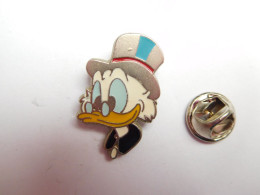 Beau Pin's , Disney , Oncle Picsou , Signé Bertoni Milano , Argenté - Disney