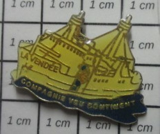 511B  Pin's Pins / Beau Et Rare / BATEAUX / CAR-FERRY LA VENDEE COMPAGNIE YEU CONTINENT - Schiffahrt