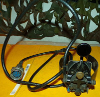 MANIPULATEUR MORSE POUR EMETTEUR  FRANCAIS AVEC CABLE DE BRANCHEMENT , MARQUAGE KY-116/U Fr  ,  RADIOAMATEUR ,   FRAIS D - Equipaggiamento