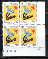 ITALIA REPUBBLICA ITALY REPUBLIC 1996 ANNIVERSARIO PRODUZIONE DELLA VESPA PIAGGIO 50 YEAR QUARTINA ANGOLO DI FOGLIO MNH - 1991-00: Nieuw/plakker