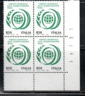 ITALIA REPUBBLICA ITALY REPUBLIC 1996 VERTICE MONDIALE SULL'ALIMENTAZIONE A ROMA FEEDING QUARTINA ANGOLO DI FOGLIO MNH - 1991-00: Ungebraucht