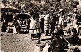 PC UPPER VOLTA BURKINA FASO OUAGADOUGOU VUE DU MARCHÉ ETHNIC TYPES (a53616) - Burkina Faso