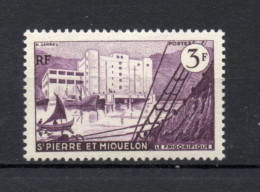 SAINT PIERRE ET MIQUELON N° 350    NEUF SANS CHARNIERE COTE  2.50€     BATEAUX PORT - Ungebraucht