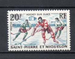 SAINT PIERRE ET MIQUELON N° 360    NEUF SANS CHARNIERE COTE  4.00€     SPORT HOCKEY SUR GLACE - Unused Stamps