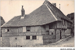 ADGP8-76-0718 - MONTVILLIERS - Rue Vieille-cohue - Vieille Maison  - Montivilliers