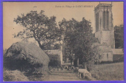 Carte Postale 29. Saint-Herbo Entrée Du Village  Vaches  Très Beau Plan - Saint-Herbot