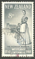 706 New Zealand 1956 Pioneer Women Chercheuse Or Gold (NZ-102) - Minerales