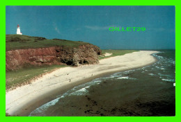 ILES DE LA MADELEINE, QUÉBEC - LE PHARE DU CAP NODDY - PHOTO, JEAN AUDET - LE MUSÉE DE LA MER INC - - Autres & Non Classés