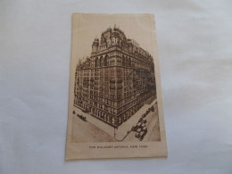 NEW YORK ( USA  ETATS UNIS ) THE WALDORF ASTORIA VUE GENERALE  ATTELAGES VIEILLES AUTOS 1920 - Autres Monuments, édifices