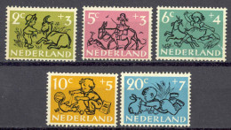 Netherlands Sc# B243-B247 MNH 1952 Child Welfare - Ongebruikt