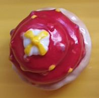 Fève - Cupcake - Framboise ( Inscrit Sous Le Socle )  - Pâtisserie Gâteau - Regio's