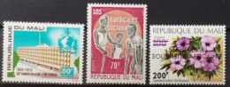 Mali 1973 / Yvert N°204+205 / ** (+ N°206 *) - Mali (1959-...)