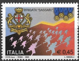 2005  Italien  Mi. 3017**MNH  Staatliche Institutionen (XVII): Brigade „Sassari - 2001-10: Nieuw/plakker