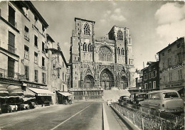 Automobiles - Vienne Sur Le Rhone - Place Et Cathédrale Saint Maurice - CPSM Grand Format - Voir Timbre - Voir Scans Rec - Turismo