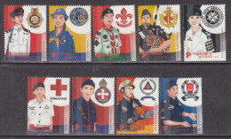 2007 Singapore Youth Uniforms Scouting Red Cross Police Guides Complete Set Of 9 MNH - Singapur (1959-...)