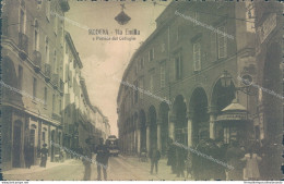 T79 Cartolina Modena Citta' Via Emilia E Portico Del Collegio 1915 - Modena