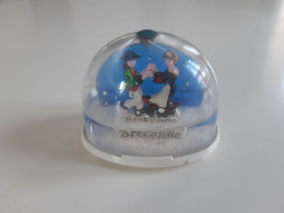 Ancienne Boule à Neige - La Bretagne - Danseurs Bretons - Obj. 'Herinnering Van'