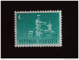 Indonesie Indonesia Fiets  Bicyclette Postbode Facteur Yv 382 MNH ** - Poste