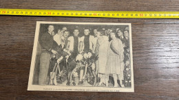 1921 GHI RAYNAUD (à Gauche) ET DAYEN, VAINQUEURS DES 6 JOURS CYCLISTES DE PARIS - Collections