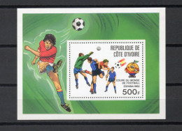 COTE D'IVOIRE  BLOC  N° 19    NEUF SANS CHARNIERE COTE 5.50€    FOOTBALL SPORT - Costa D'Avorio (1960-...)