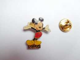 Beau Pin's , Disney , Mickey , Marque Lorus , Montre , Watch - Disney