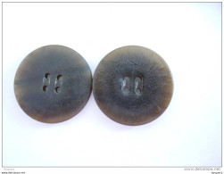 2 Vintage Zwart-bruin Knopen Bakeliet Bakelite Boutons Noir-marron 2,50 Cm - Botones