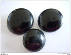 3 Vintage Knopen Zwart Bakeliet Bakelite 3 Boutons Noir  3 + 2,5 + 2 Cm - Boutons