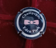 Capsule De Champagne  EDEN PARK N°  4	Bleu Nuit, Cercle Argent - Collections