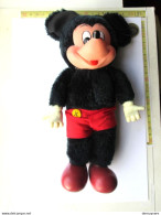 0303 24 10-5- LADE 8 - Disney Mickey Mouse Rubberen Gezicht Pluche Pop - Disney Mickey Mouse Rubber Face Plush Doll - Poupées