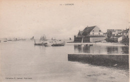 56 LARMOR PLAGE  LORIENT.   "Vue Sur Le Port Et Les Sardineries"       TB PLAN  Env. 1910.    RARE - Larmor-Plage