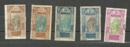 Guinée N°93, 95, 96, 98, 110 Cote 6.60€ - Oblitérés