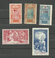 Guinée N°80, 95, 102, A8, A9 Neufs Avec Charnière* Cote 6.20€ - Unused Stamps