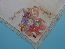 Dit Is GEEN Postkaart >>> MALINES OP SINJOORKEN > OUDE Zakdoek > Linnen Met Kanten Rand ( Zie Scans ) 20 X 20 Cm. ! - Malines