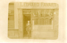 Carte Photo -  Devanture De La Boutique De M. Léonard Favart - Tournay - Tournai