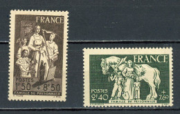 FRANCE - FAMILLES DE PRISONNIERS - N° Yvert 585+586* - Nuovi