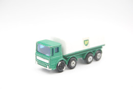 Matchbox Lesney MB32-A2 LEYLAND PETROL TANKER, Issued 1970, Scale 1/64 - Matchbox (Lesney)