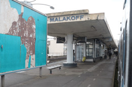 Malakoff - SNCF -  RER à Quai - 10310 - Malakoff