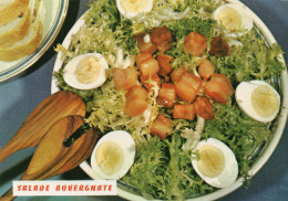 CPM - R - AUVERGNE - RECETTE DE CUISINE - LA SALADE AUVERGNATE - Recettes (cuisine)