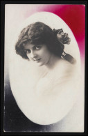 Frauen AK Junge Frau Mit Rosen Im Haar Lächeln, Portrait, Feldpost 6.10.1916 - Mode