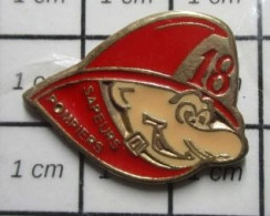 511B Pin's Pins / Beau Et Rare / POMPIERS / SAPEUR POMPIER RIGOLO - Bomberos