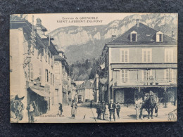 CPA   SAINT - LAURENT Du PONT  La Place , Café De L'europe - Saint-Laurent-du-Pont