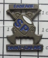 511B Pin's Pins / Beau Et Rare / POMPIERS / FANFARE DES SAPEURS POMPIERS DE SAINT-CALAIS-BOULES - Feuerwehr