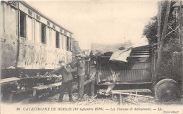 27-BERNAY- CATASTROPHE DE BERNAY SEP 1910- LES TRAVAUX DE DEBLAIEMENT - Bernay