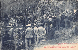 CPA 11 MAS CABARDES / LA MANIFESTATION AU CIMETIERE / LES DISCOURS AU TOMBEAU DU DOCTEUR FERROUL - Andere & Zonder Classificatie