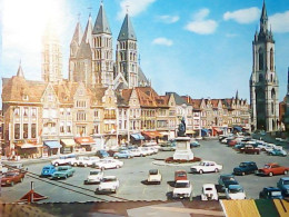 BELGIO  Tournai - Grand' Place Et Beffroi AUTO CAR VOITURES CITRON VW FIAT PEUGEOT  V1965 JV5825 - Tournai